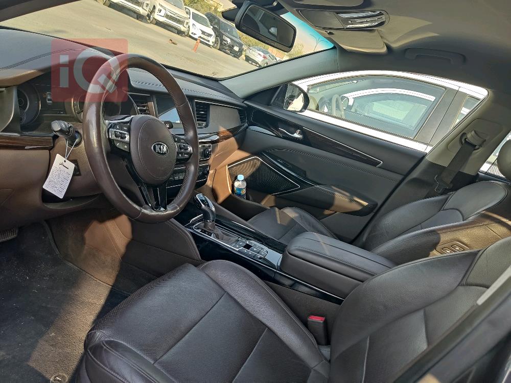 Kia Cadenza